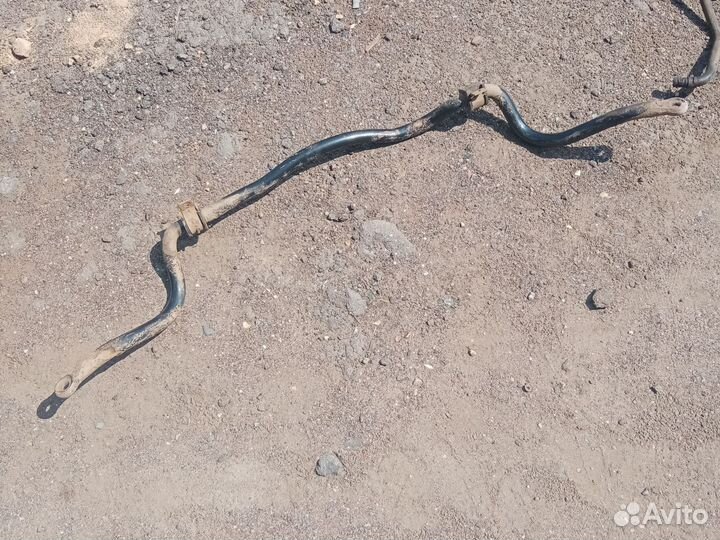 Стабилизатор передний Мицубиси Аутлендер 1 2.4 4wd