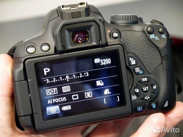 Зеркальный фотоаппарат canon 650d kit
