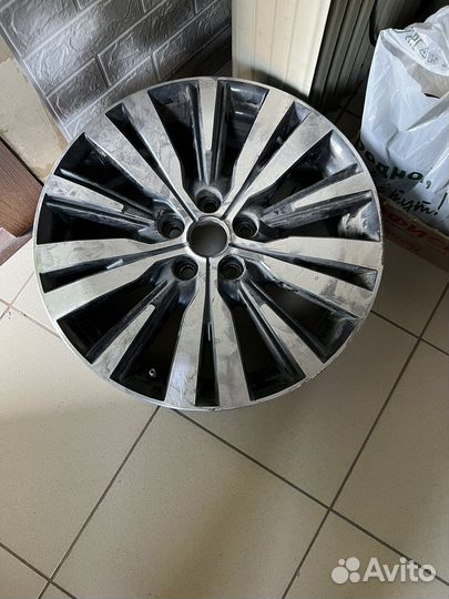 Диск на mitsubishi outlander r18
