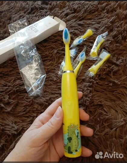 Зубная щетка электрическая детская