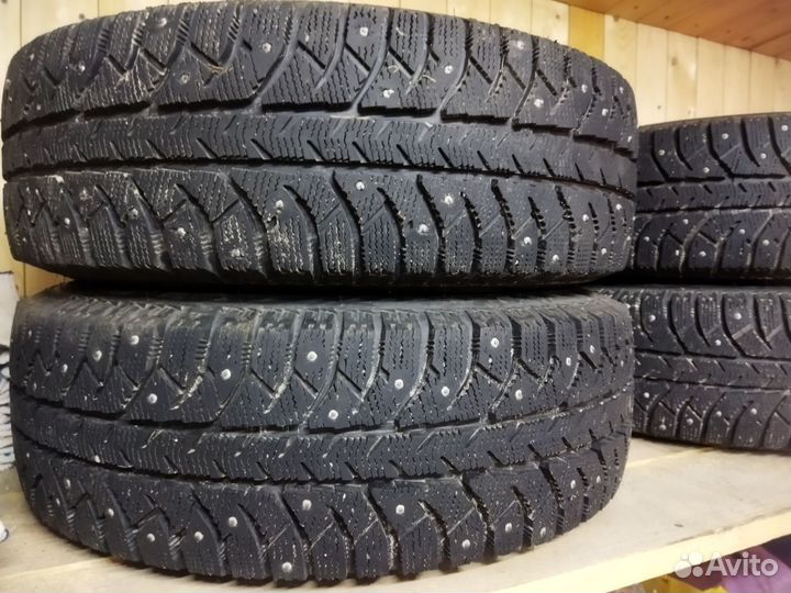 Bridgestone Ice Cruiser 7000S 185/70 R14