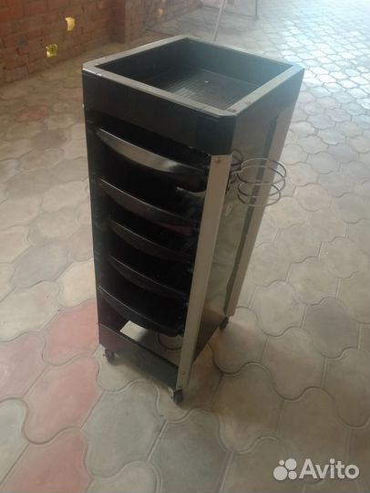 Парикмахерская тележка