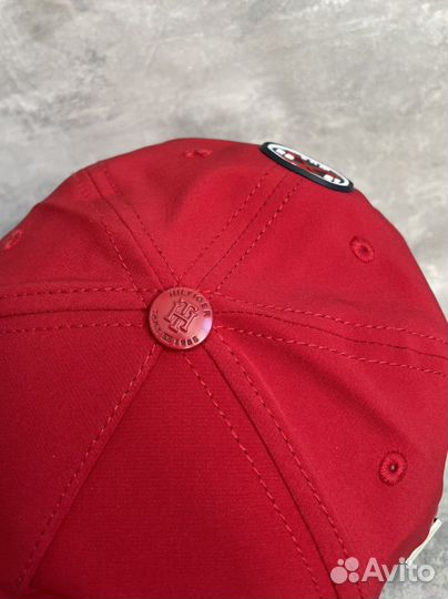 Кепка Tommy Hilfiger красная мужская