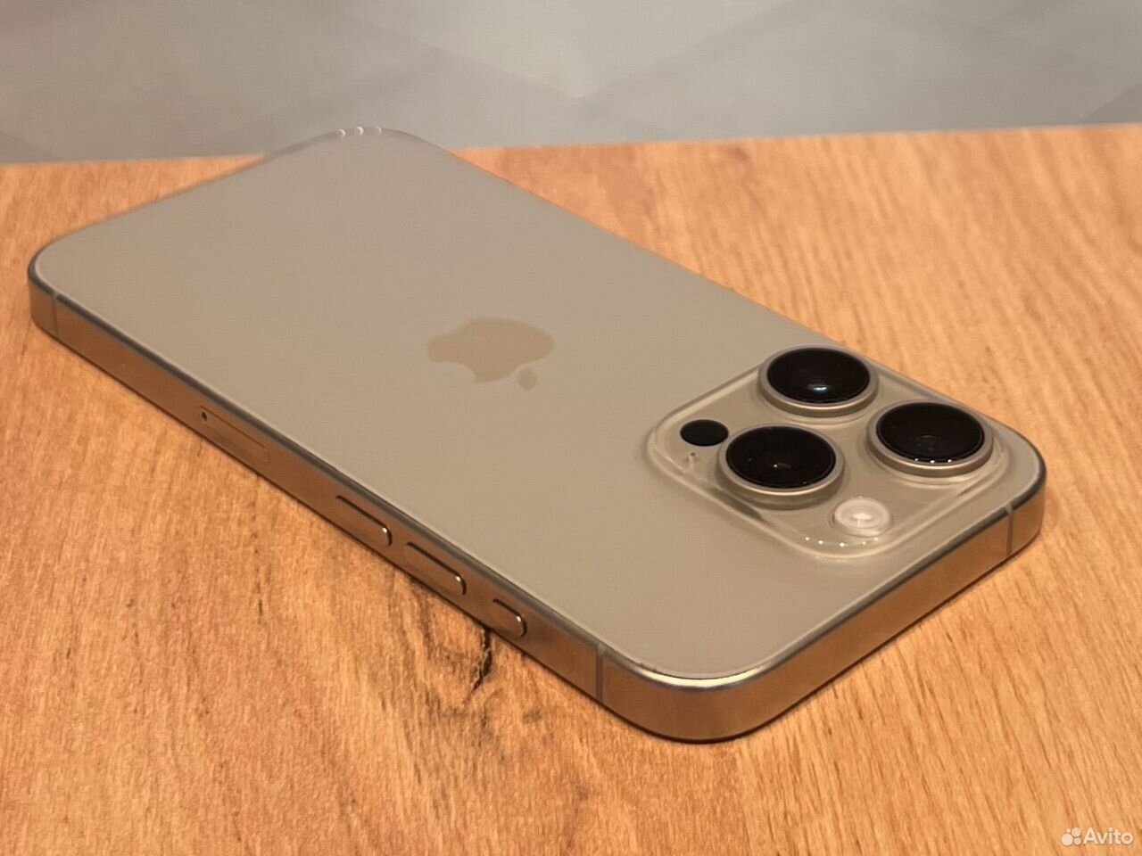 iPhone 15 Pro, 128 ГБ