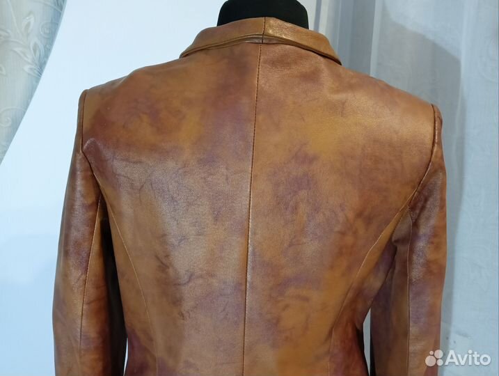Куртка кожаная женская 46 48