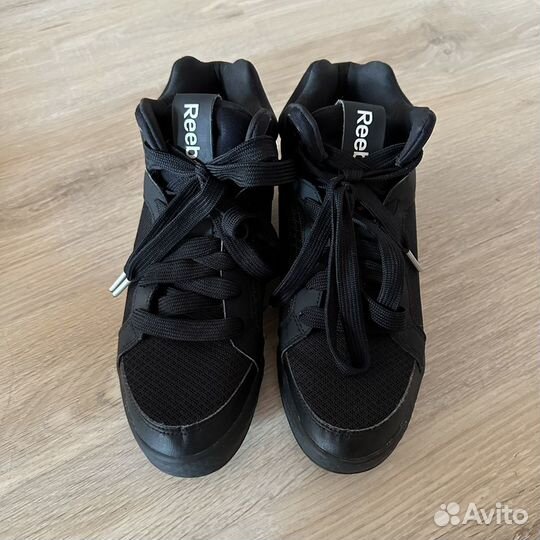 Кроссовки Reebok женские 38