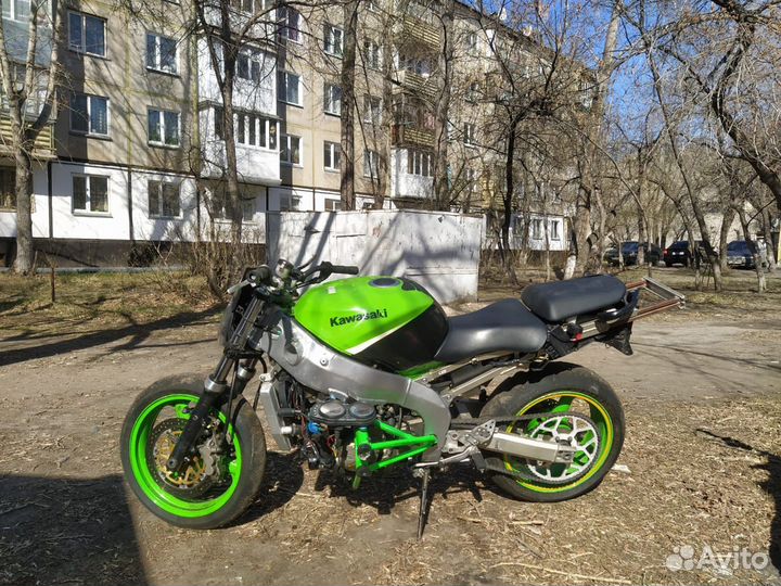 Стантовый мотоцикл