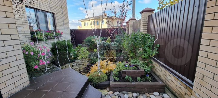 Коттедж 172 м² на участке 10 сот.