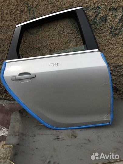 Дверь задняя правая Opel Astra J 5dr