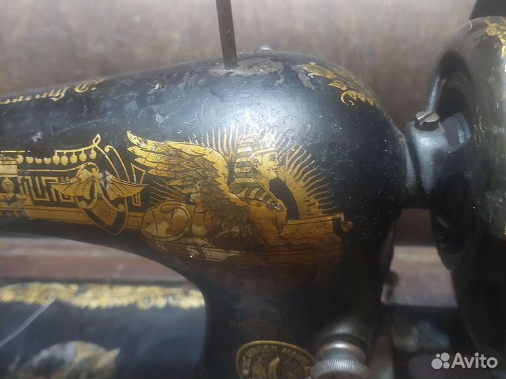 Швейная машина Singer