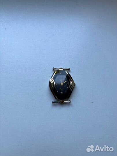 Часы Qmax Quartz