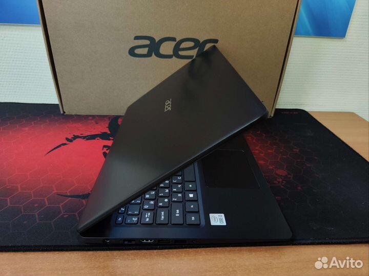 Абсолютно новый ноутбук Acer / IPS / i3 / 12gb