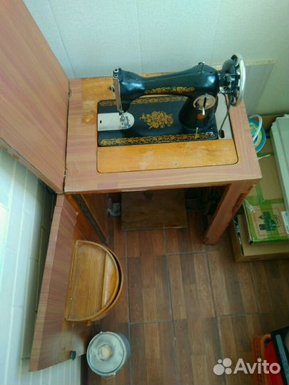 Швейная машина пмз им. Калинина
