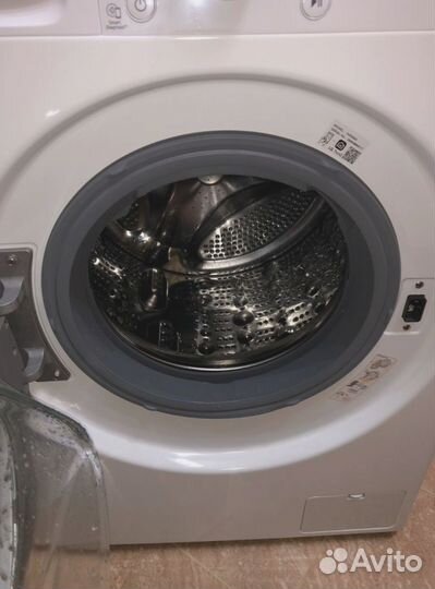 Стиральная машина с сушкой LG