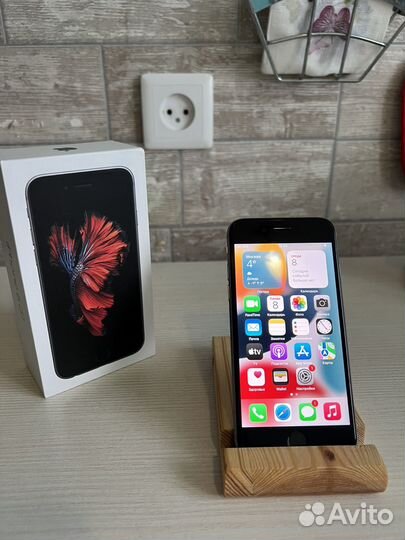 iPhone 6S, 32 ГБ