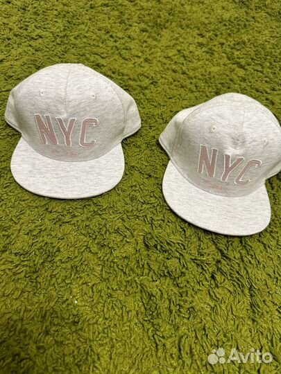 Кепки для двойни 9-12 мес 80р HM