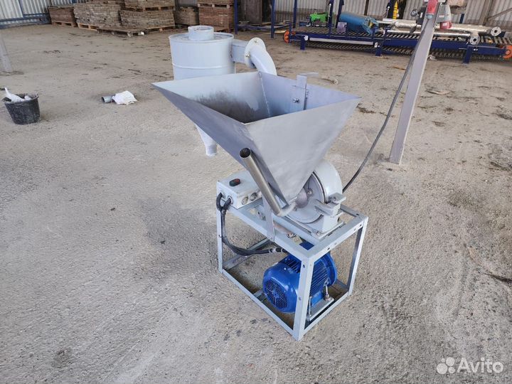 Крупорушка зернодробилка