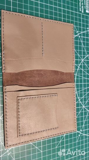 Обложка на паспорт кожаная