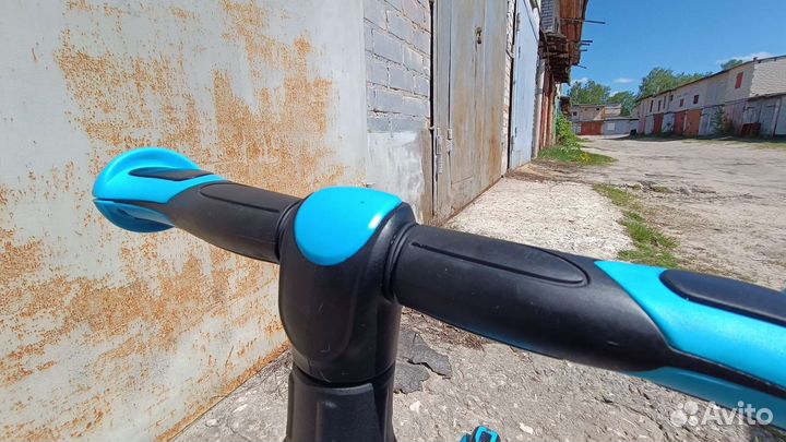 Самокат детский трехколесный