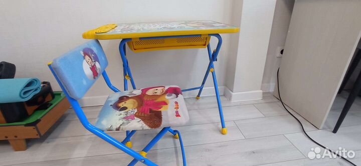 Детский столик и стульчик