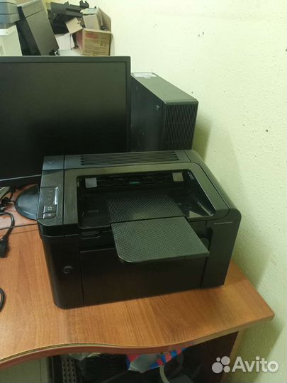 Принтер HP Laserjet p1606dn