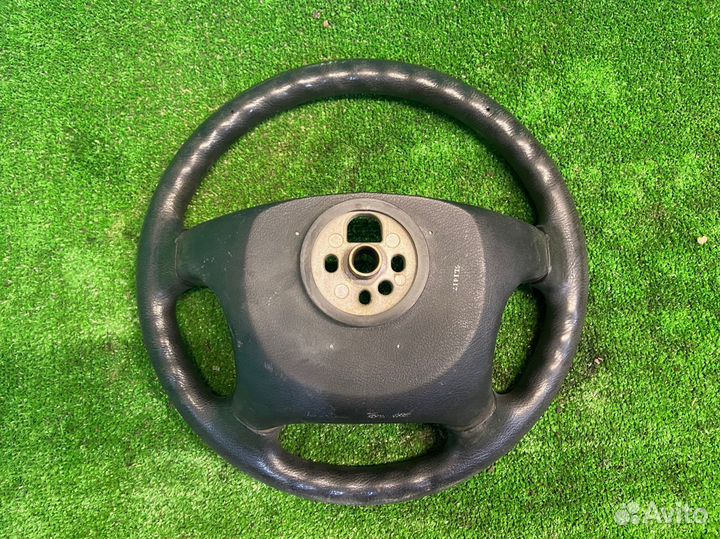 Chevrolet lanos / руль (рулевое колесо)