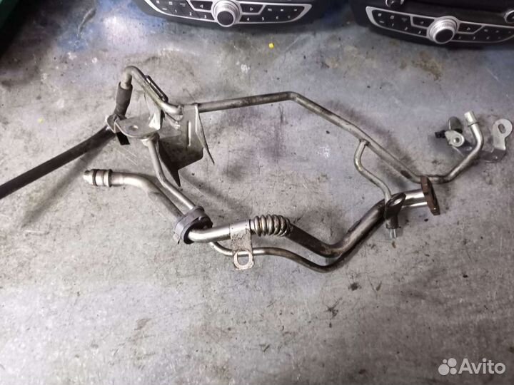 Трубки слива и подачи M9R 814 Renault Laguna 3