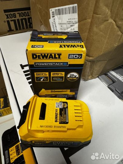 DeWalt PowerStack 20V, 1.7Ah. Аккумулятор