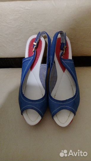 Босоножки на платформе