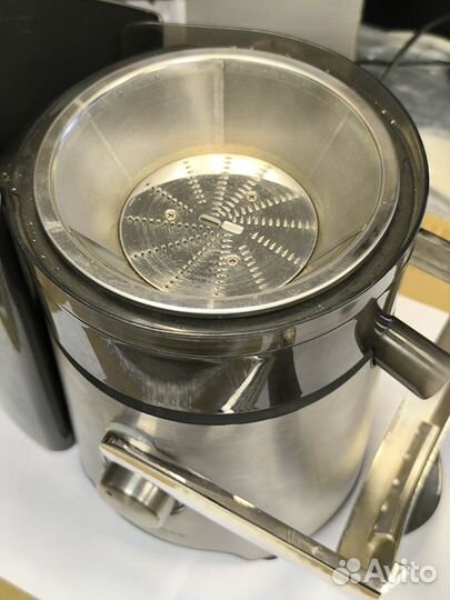 Соковыжималка Moulinex Easy Fruit JU610D10