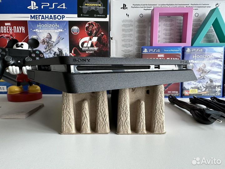 Sony PS4 Slim 1TB состояние новой 05.2020г