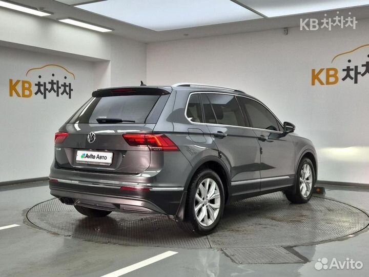 Volkswagen Tiguan 2.0 AMT, 2021, 110 000 км