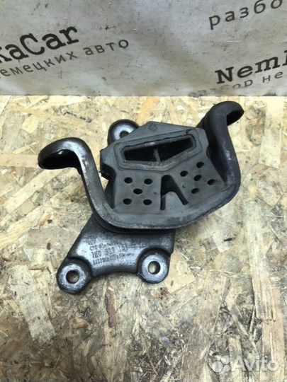Опора кпп левая Volkswagen Transporter T5