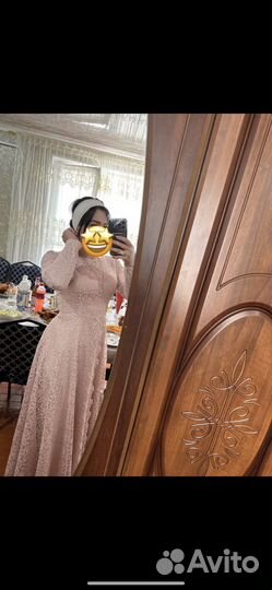 Вечернее платье