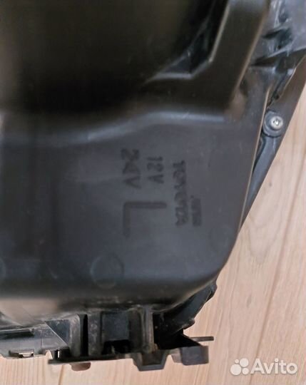 Блок фары на ланд крузер прадо 150 дорестайлинг