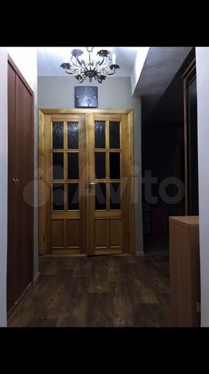 2-к. квартира, 60 м², 1/5 эт.
