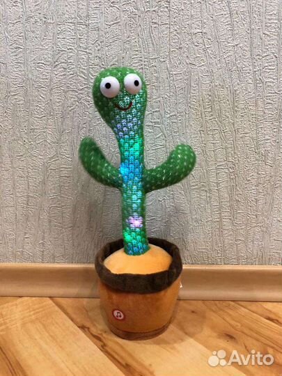 Танцующий поющий кактус