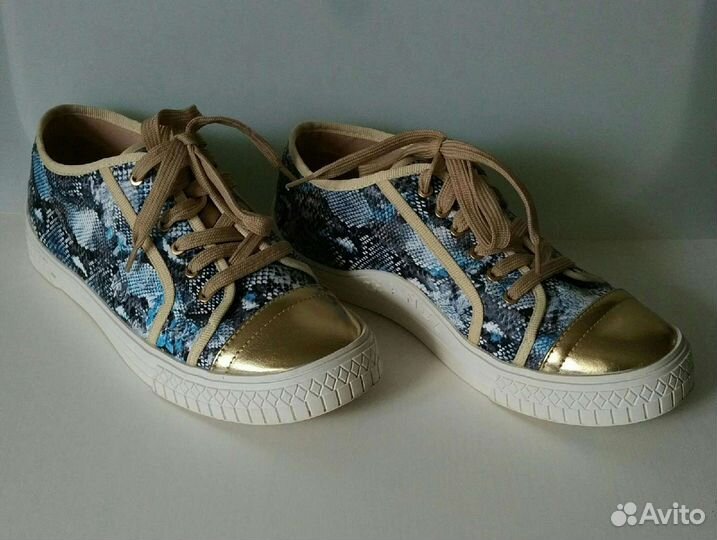 Кроссовки Chanel, р.39
