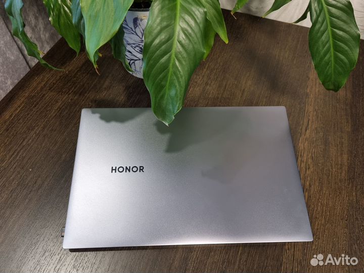 Honor MagicBook Pro 16.1 / HLY-W19R