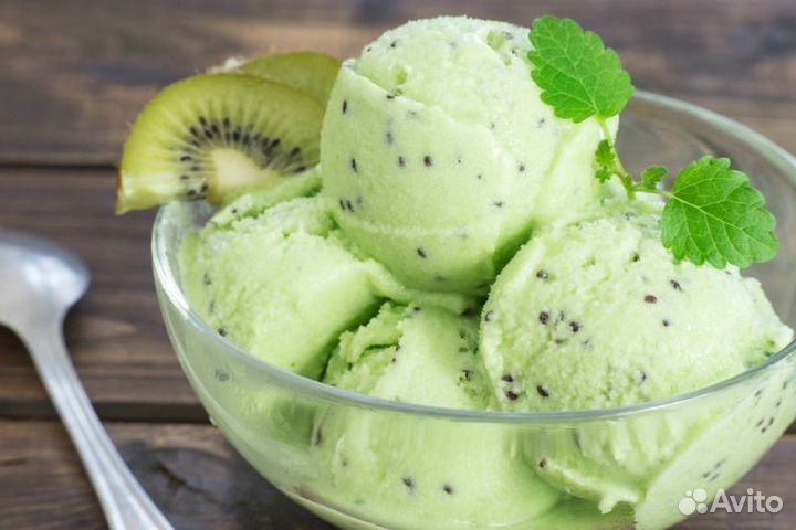 Очень вкусное мороженное в ваннах по 2,5 кг