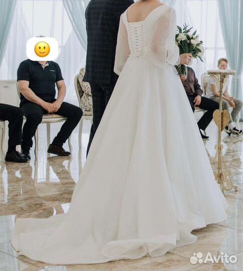 Свадебное платье