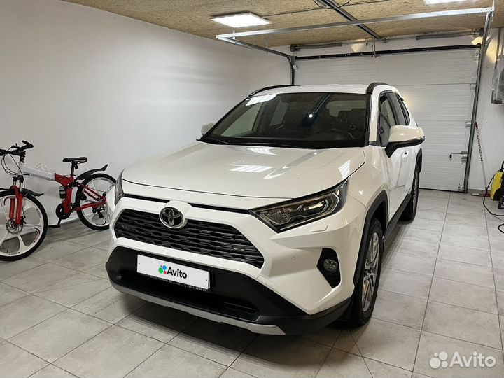 Toyota RAV4, 2021
