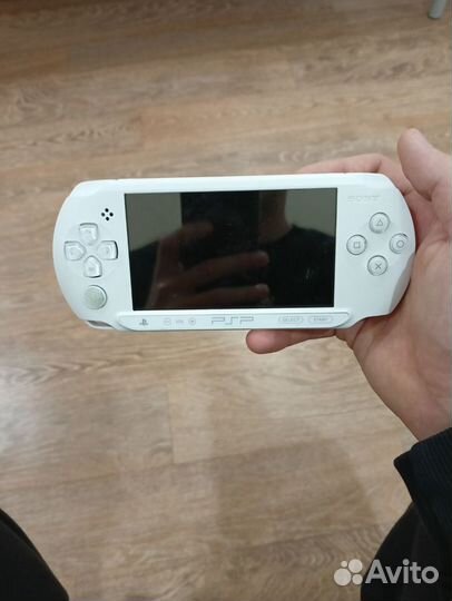 Sony PSP e 1008 street