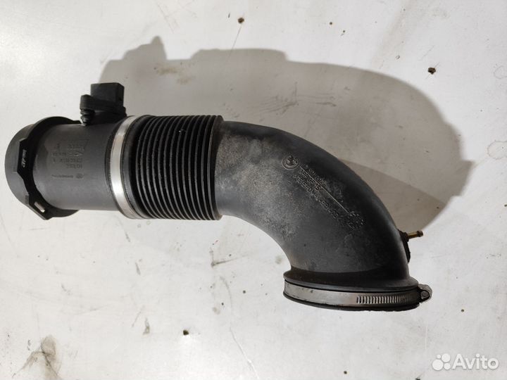 Патрубок воздушного фильтра bmw E65 N62