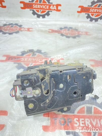 Замок двери передний правый Skoda Octavia 1U5 AGU