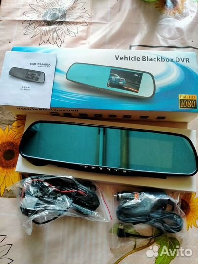 Видеорегистратор-зеркало Vehicle Blackbox DVR