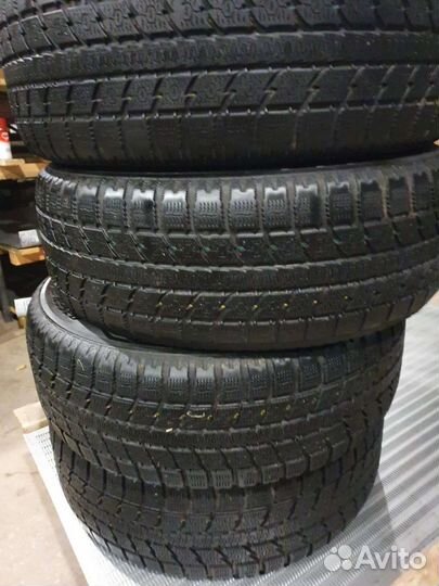 Toyo Observe GSi-5 235/60 R18