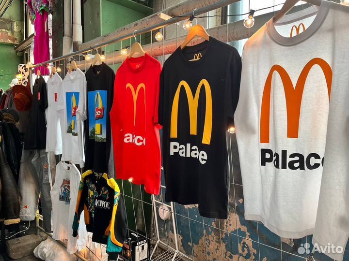 Новые футболки Palace McDonalds