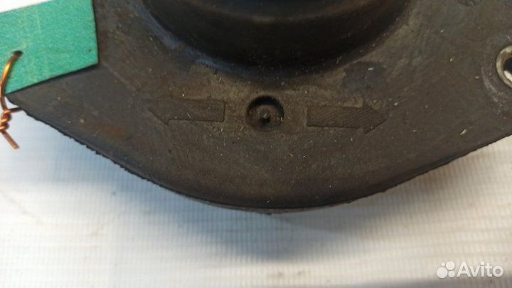 Опора переднего амортизатора Volkswagen Golf V