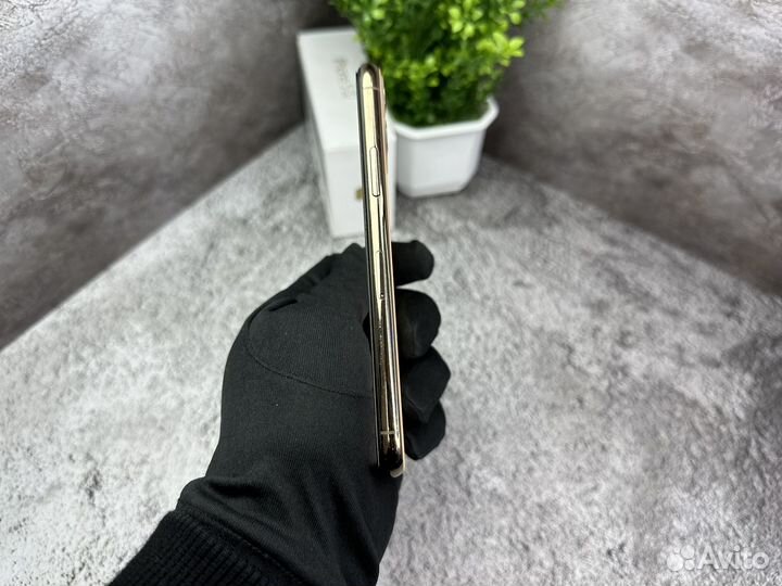 iPhone 11 Pro, 64 ГБ